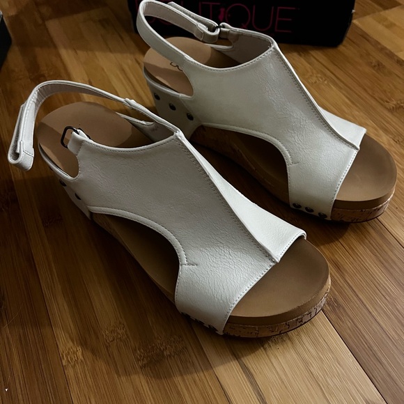 CORKYS Women’s 10 Cream Wedge - Picture 4 of 7